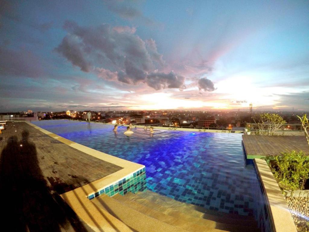 Sky City Hotel Viêng Chăn Ngoại thất bức ảnh